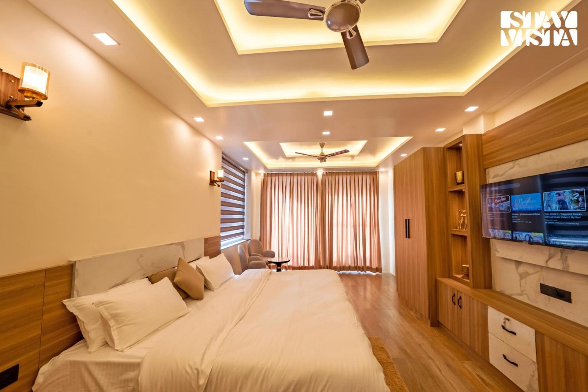 Stayvista At Sunset Springs With Pool & Views Nainital Εξωτερικό φωτογραφία