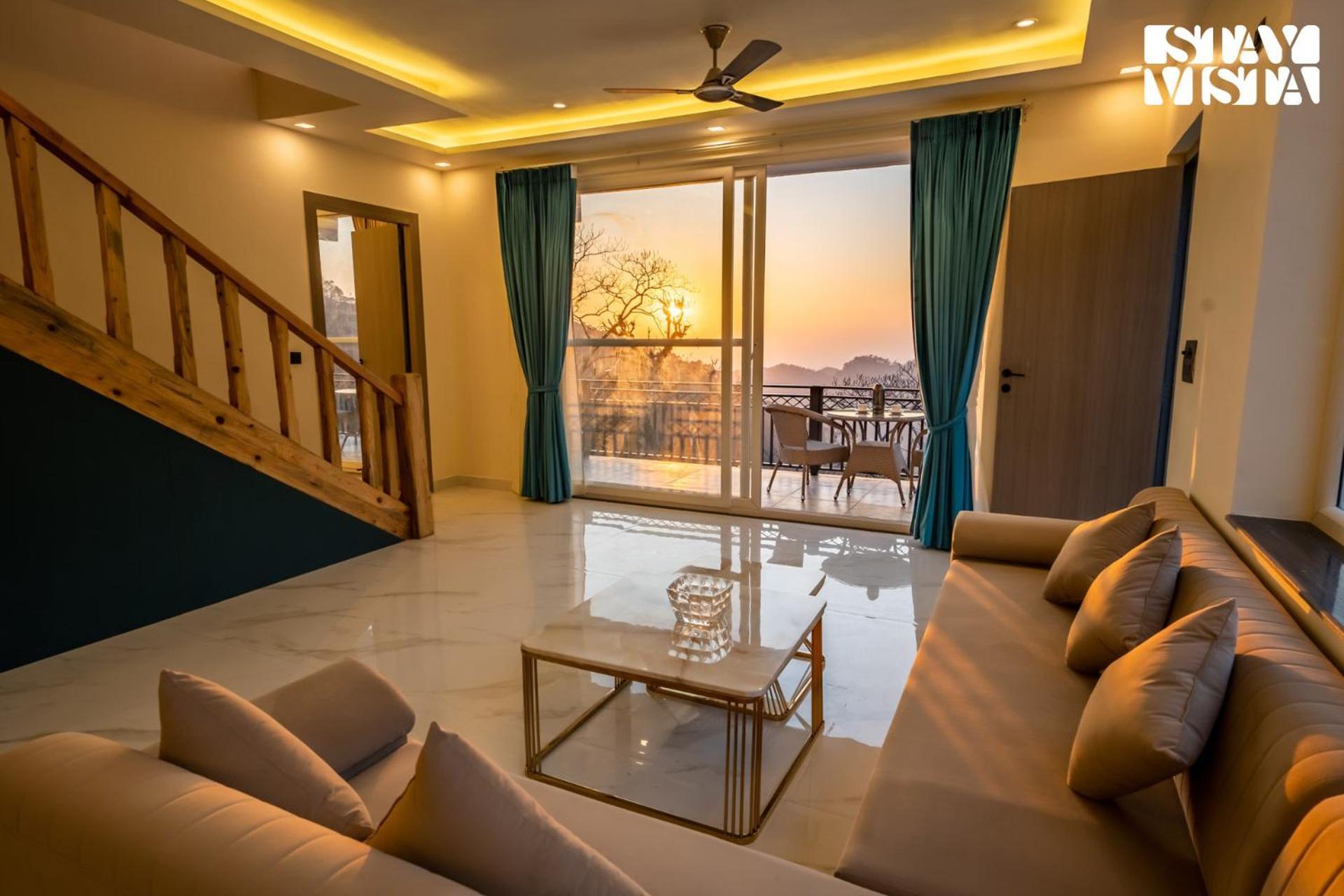 Stayvista At Sunset Springs With Pool & Views Nainital Εξωτερικό φωτογραφία