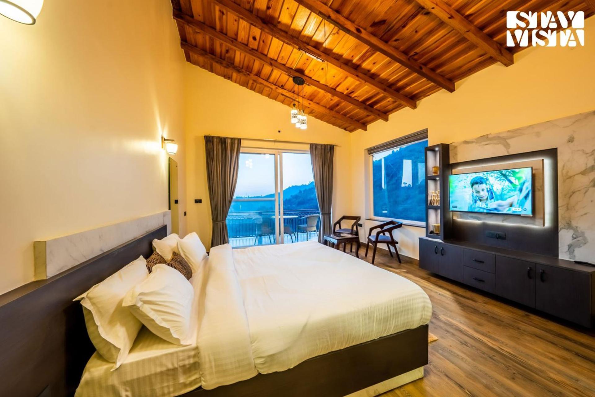 Stayvista At Sunset Springs With Pool & Views Nainital Εξωτερικό φωτογραφία